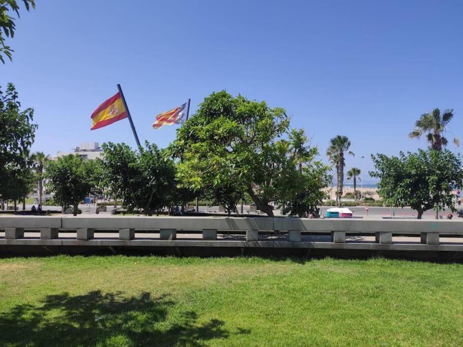 El Rinconcito Del Cabanyal Valencia Apartment ภายนอก รูปภาพ
